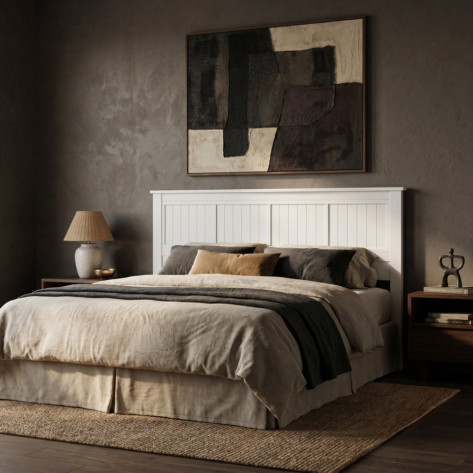 A Headboard That Makes the <em>Whole Room</em>