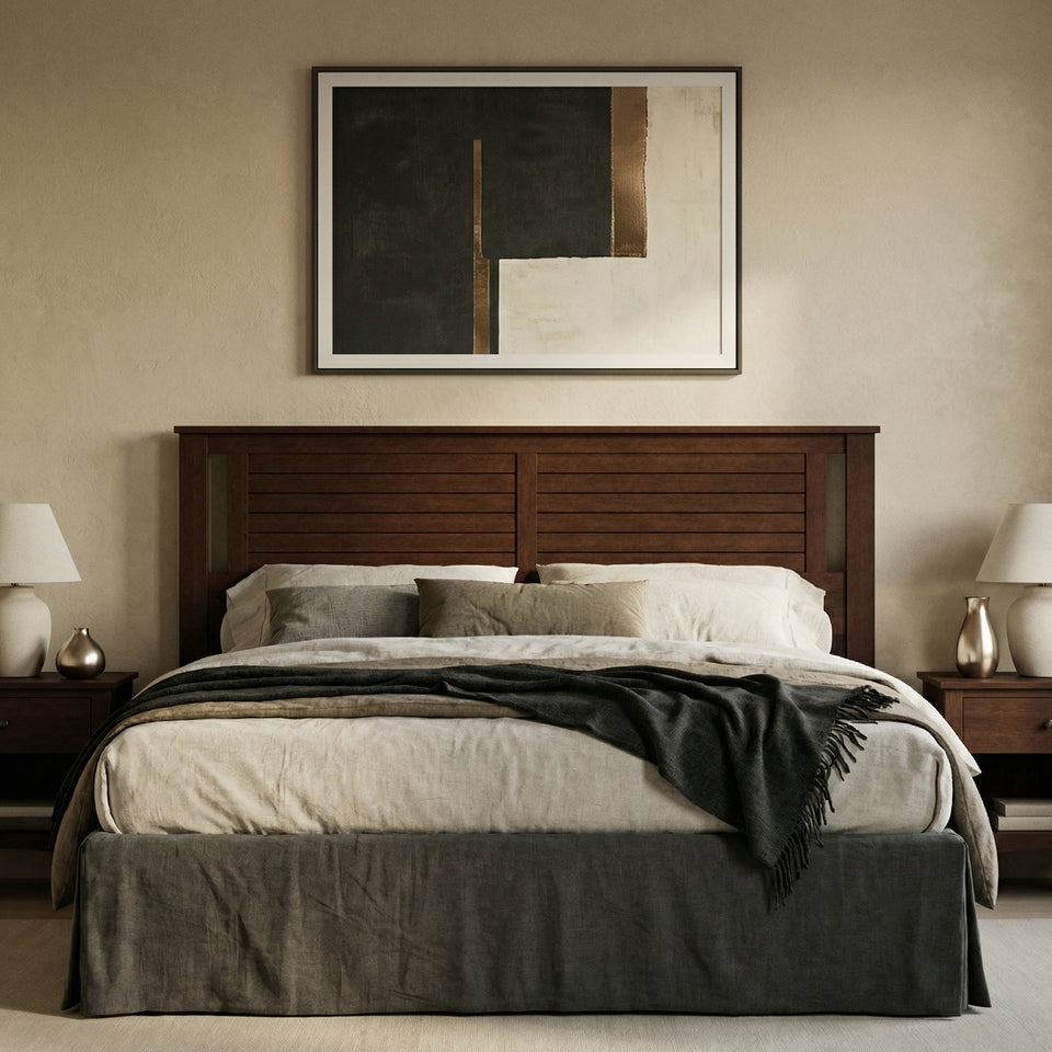 A Headboard That Makes the <em>Whole Room</em>