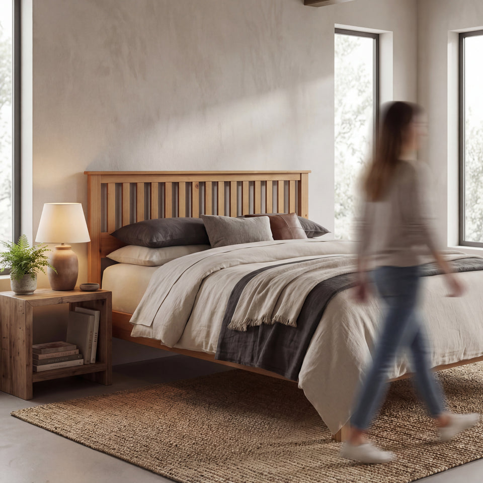 A Headboard That Makes the <em>Whole Room</em>