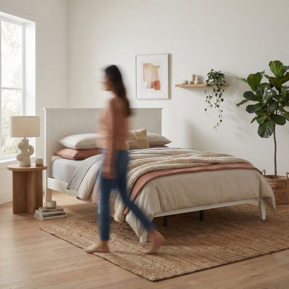 The Headboard That Goes With <em>Everything</em>