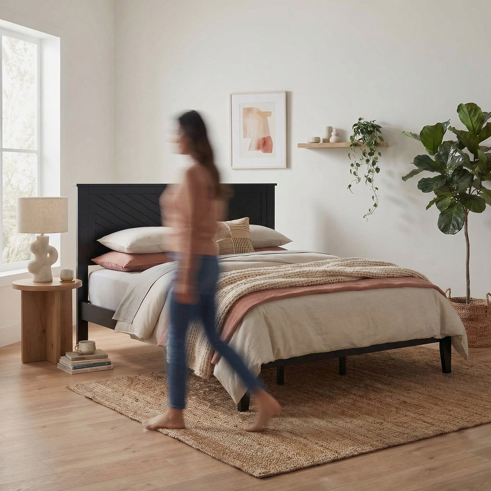 The Headboard That Goes With <em>Everything</em>