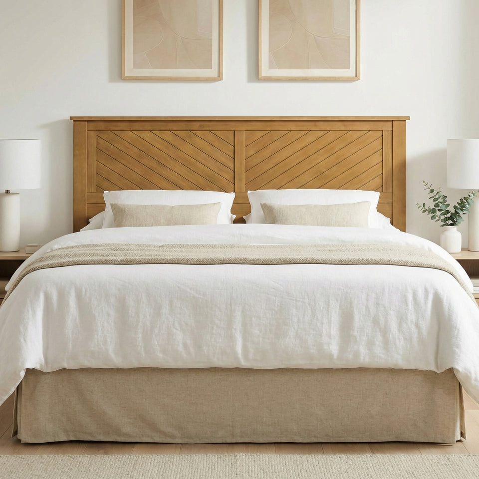 A Headboard That Makes the <em>Whole Room</em>