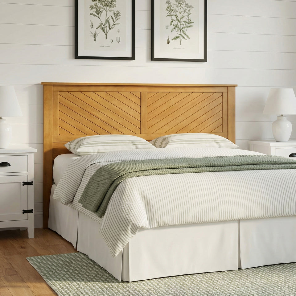 A Headboard That Makes the <em>Whole Room</em>