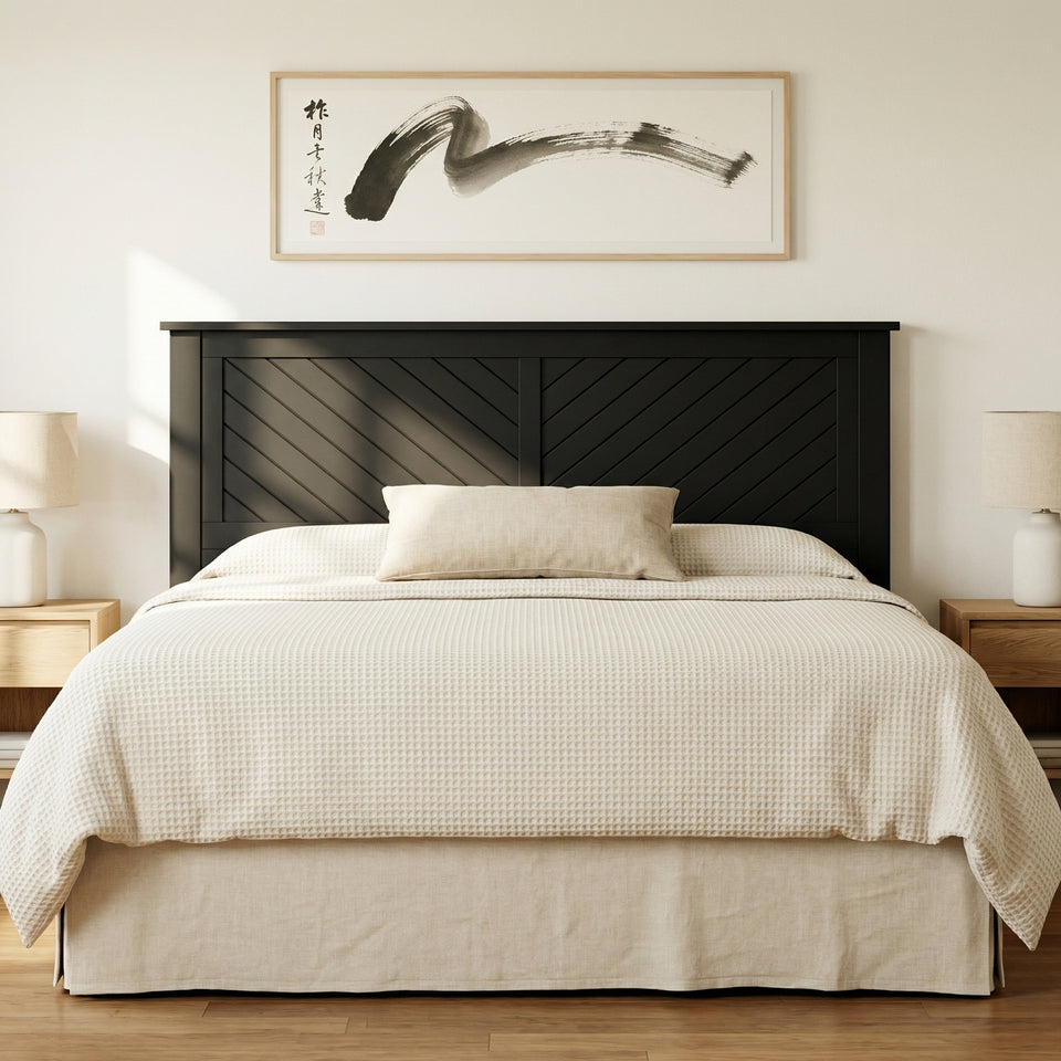 A Headboard That Makes the <em>Whole Room</em>