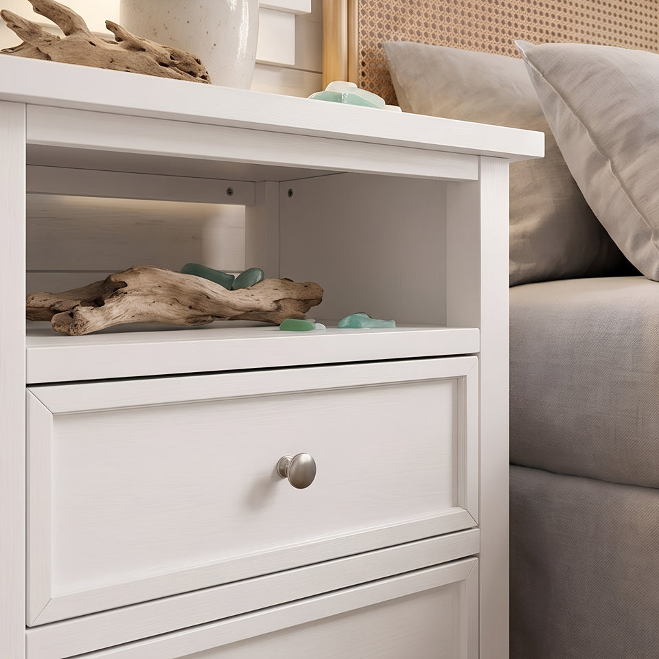 Nickel Hardware That <em>Holds Up What It Promises.</em>